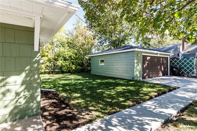 3 Kelvin Drive, Tonawanda, NY 14223