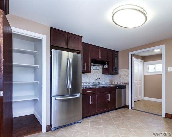 3 Kelvin Drive, Tonawanda, NY 14223