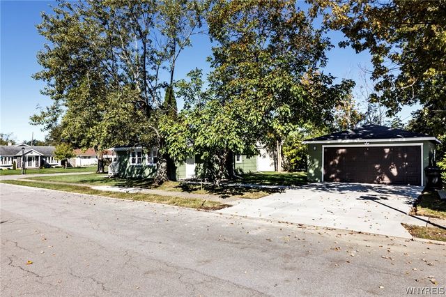 3 Kelvin Drive, Tonawanda, NY 14223
