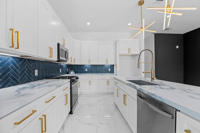 7323 Bastogne Road, Houston, TX 77033