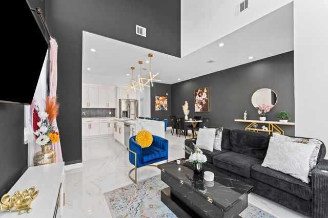 7323 Bastogne Road, Houston, TX 77033