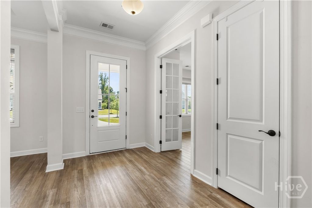 Image 6 of property listing at 202 Park Chase, Pooler, GA 31322