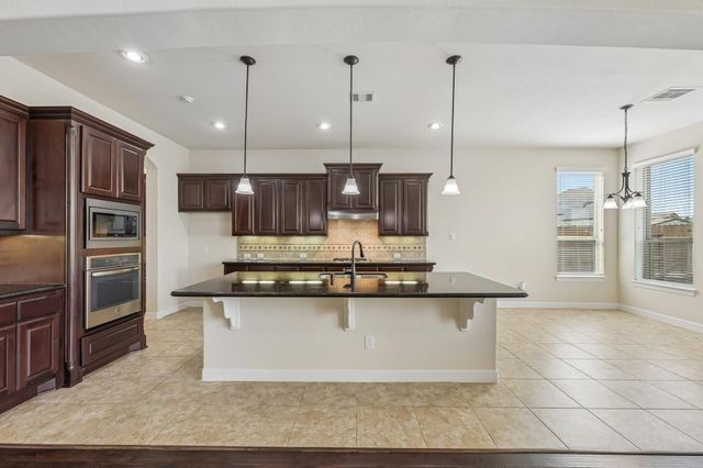 13909 N Lake Branch Lane, Houston, TX 77044