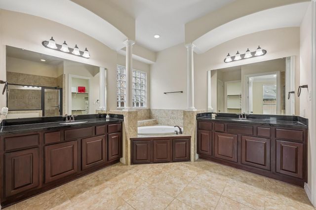 13909 N Lake Branch Lane, Houston, TX 77044
