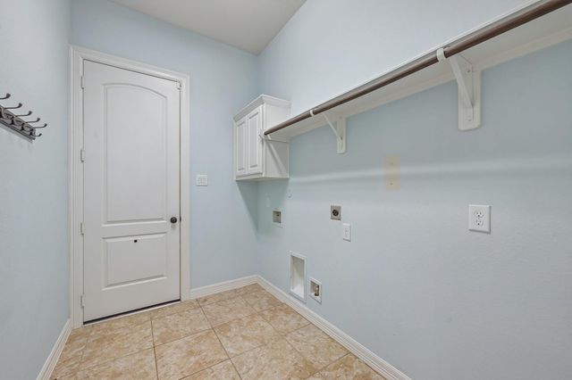 13909 N Lake Branch Lane, Houston, TX 77044