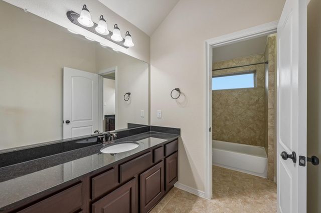 13909 N Lake Branch Lane, Houston, TX 77044