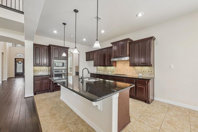 13909 N Lake Branch Lane, Houston, TX 77044