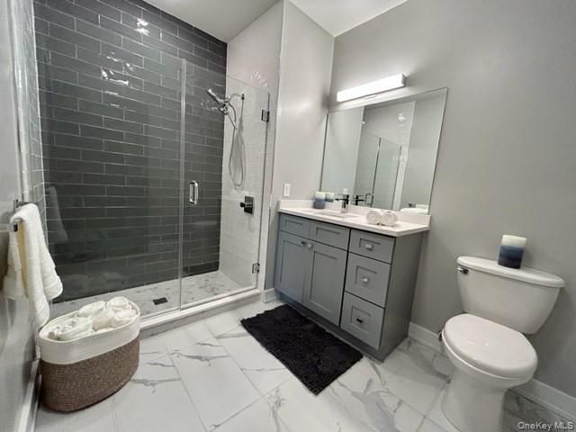 75 Circle Drive 89-207, Central Islip, NY 11722