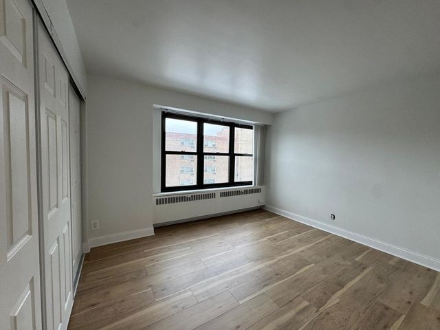 6118 N Sheridan Road 410, Chicago, IL 60660