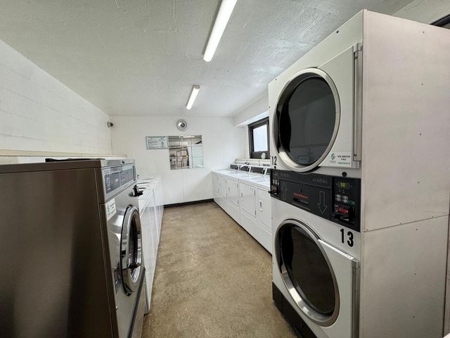 6118 N Sheridan Road 410, Chicago, IL 60660