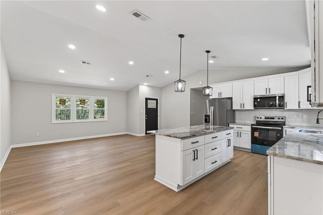 7396 Birch Island RD, Wakefield, VA 23888