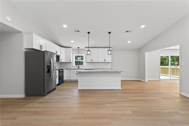 7396 Birch Island RD, Wakefield, VA 23888