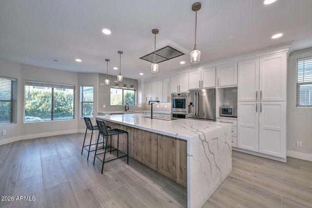 7514 W ENCINAS Lane, Phoenix, AZ 85043