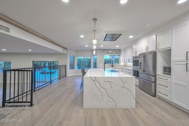 7514 W ENCINAS Lane, Phoenix, AZ 85043