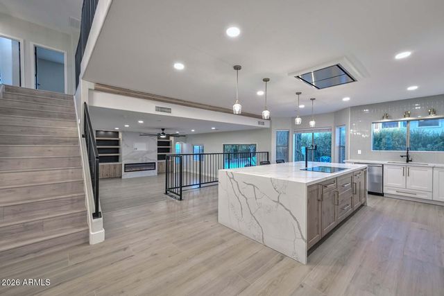 7514 W ENCINAS Lane, Phoenix, AZ 85043