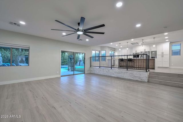 7514 W ENCINAS Lane, Phoenix, AZ 85043