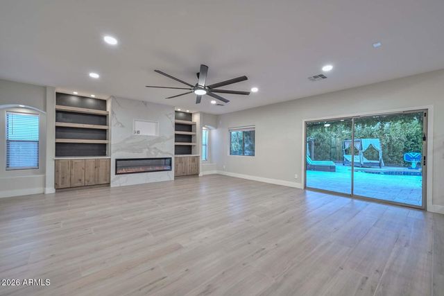 7514 W ENCINAS Lane, Phoenix, AZ 85043