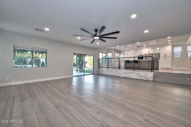 7514 W ENCINAS Lane, Phoenix, AZ 85043