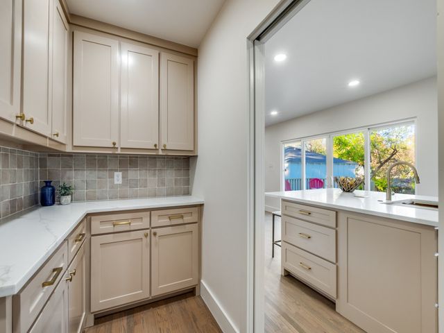 6611 Blessing Drive, Dallas, TX 75214