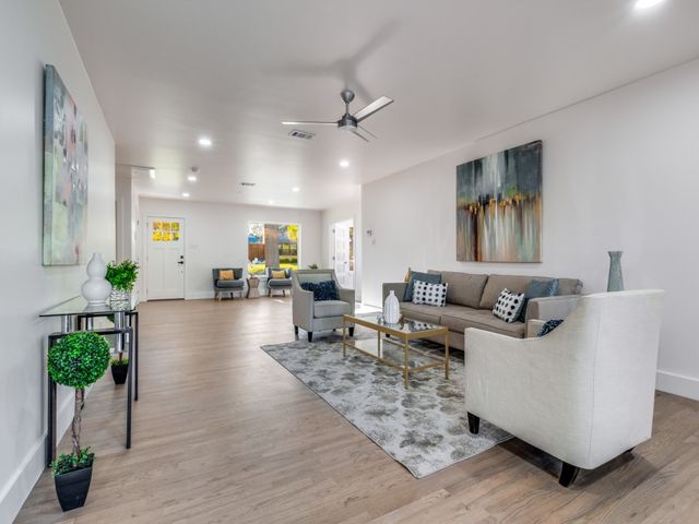 6611 Blessing Drive, Dallas, TX 75214