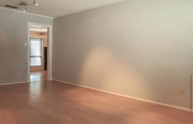 4649 Highgrove Drive, Fort Worth, TX 76132