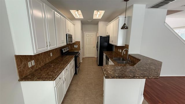 35 Ledgestone Pl, Spring, TX 77382