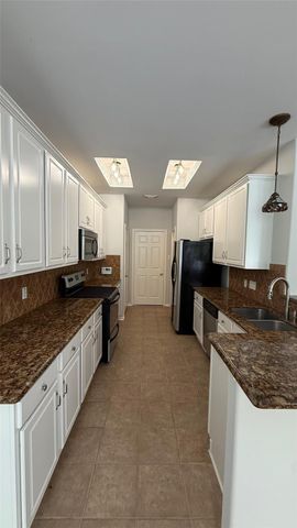 35 Ledgestone Pl, Spring, TX 77382