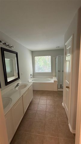 35 Ledgestone Pl, Spring, TX 77382
