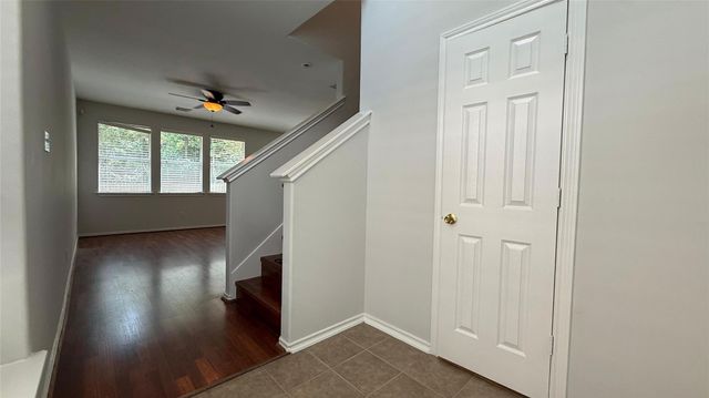 35 Ledgestone Pl, Spring, TX 77382