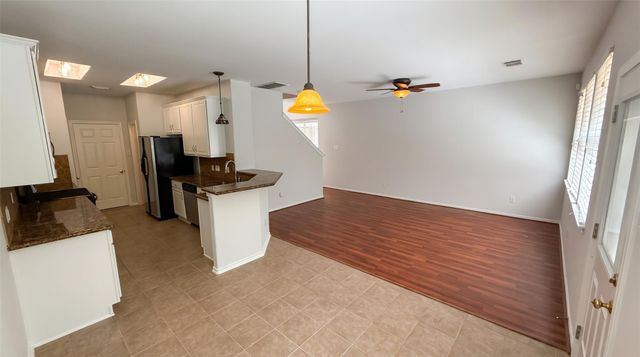 35 Ledgestone Pl, Spring, TX 77382
