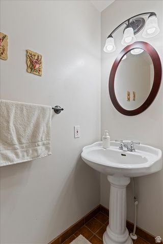 1924 N 2000 E, Layton, UT 84040