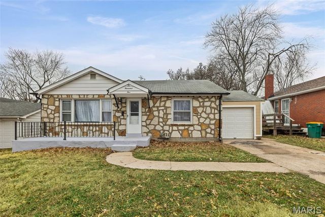 2005 N Hanley Road, Hanley Hills, MO 63114