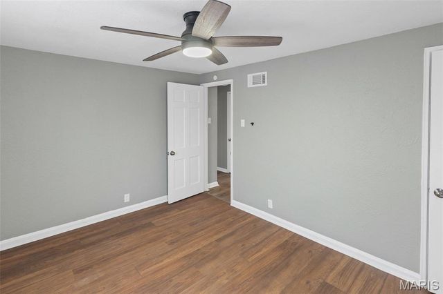 2005 N Hanley Road, Hanley Hills, MO 63114