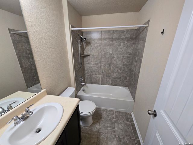 6114 Hackberry Pond, San Antonio, TX 78244