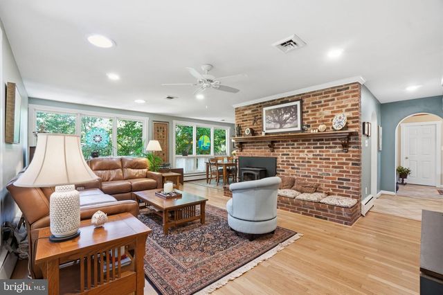3406 PARK HILL PL, Fairfax, VA 22030