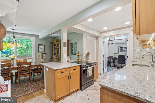 3406 PARK HILL PL, Fairfax, VA 22030