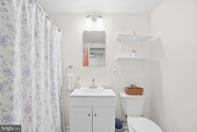 3406 PARK HILL PL, Fairfax, VA 22030