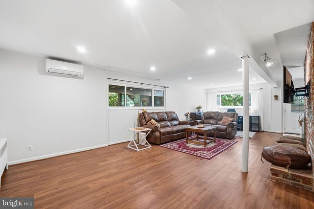 3406 PARK HILL PL, Fairfax, VA 22030