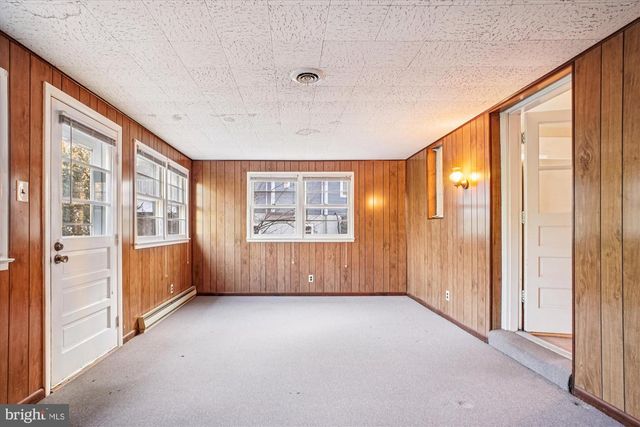 1827 OLMSTEAD DR, Falls Church, VA 22043