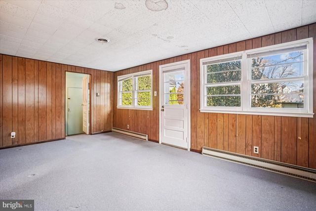 1827 OLMSTEAD DR, Falls Church, VA 22043