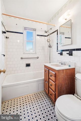 1827 OLMSTEAD DR, Falls Church, VA 22043