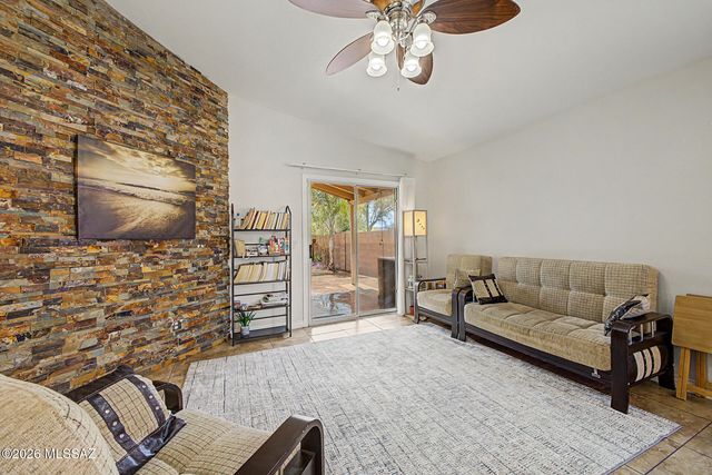 3545 W Camino De Talia, Tucson, AZ 85741