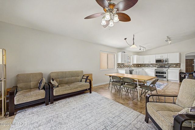 3545 W Camino De Talia, Tucson, AZ 85741