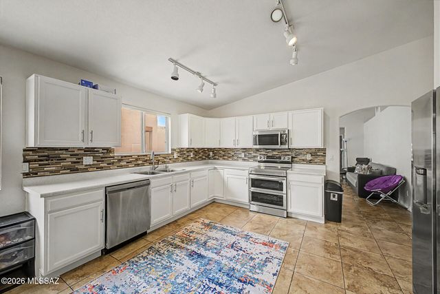 3545 W Camino De Talia, Tucson, AZ 85741