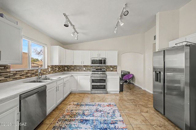 3545 W Camino De Talia, Tucson, AZ 85741