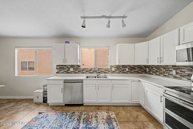 3545 W Camino De Talia, Tucson, AZ 85741