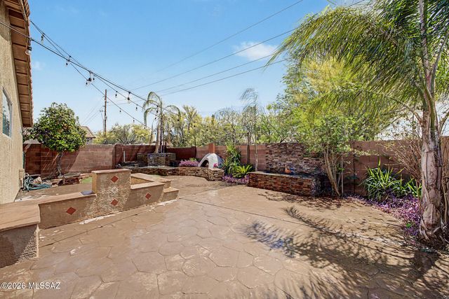 3545 W Camino De Talia, Tucson, AZ 85741