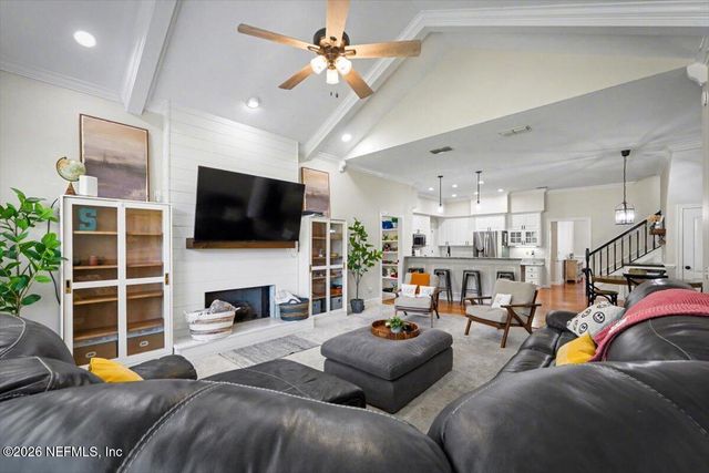 586 THORNWOOD Lane, Orange Park, FL 32073