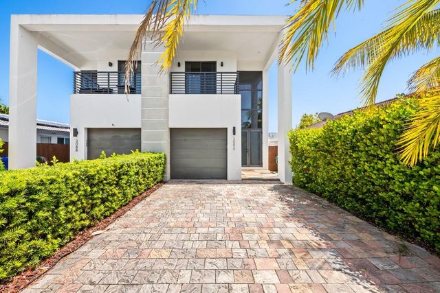 3090 SW 17th Street, Miami, FL 33145