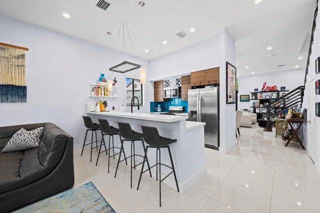 3090 SW 17th Street, Miami, FL 33145